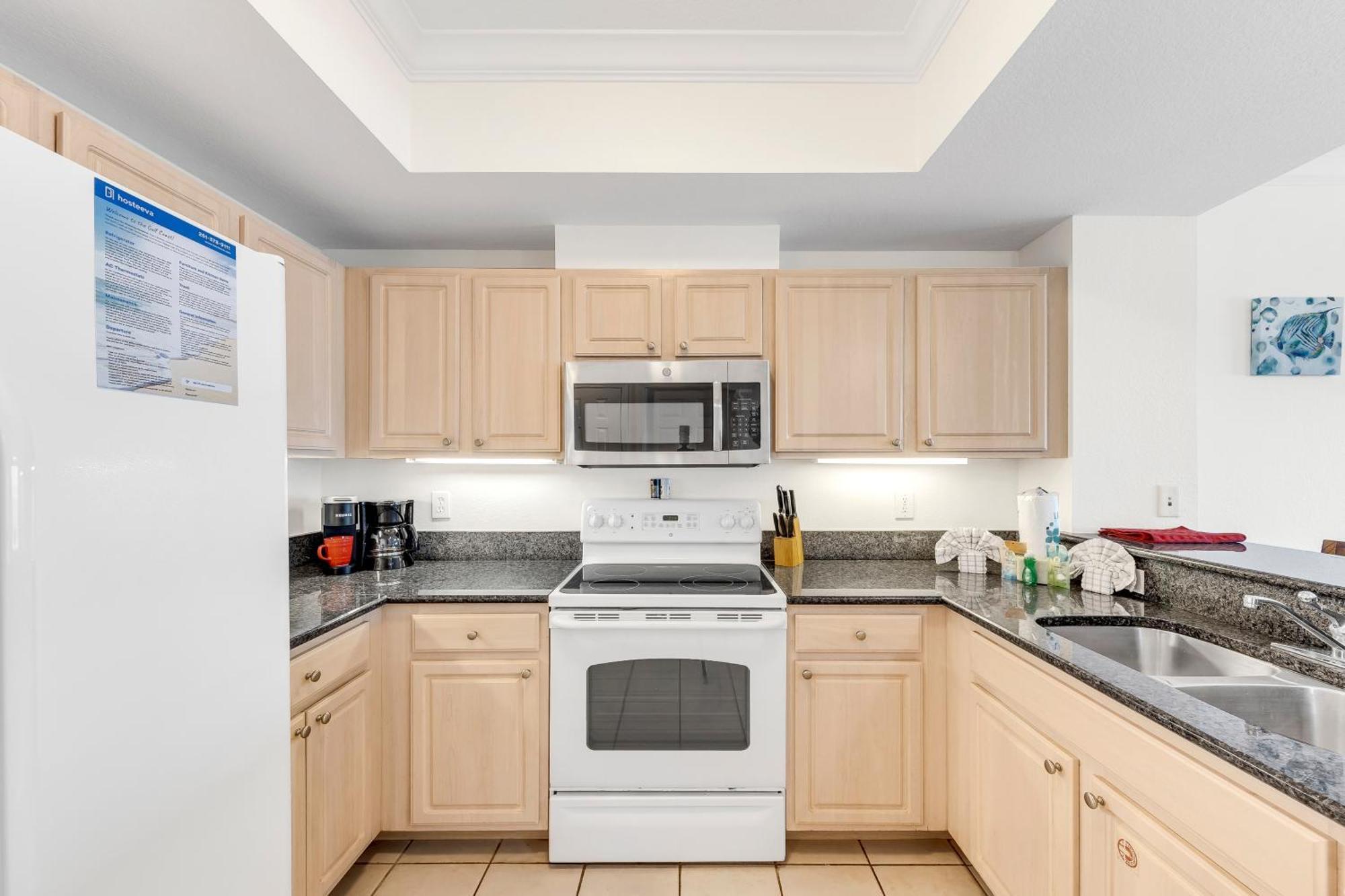 Apartment Crystal Tower 1506